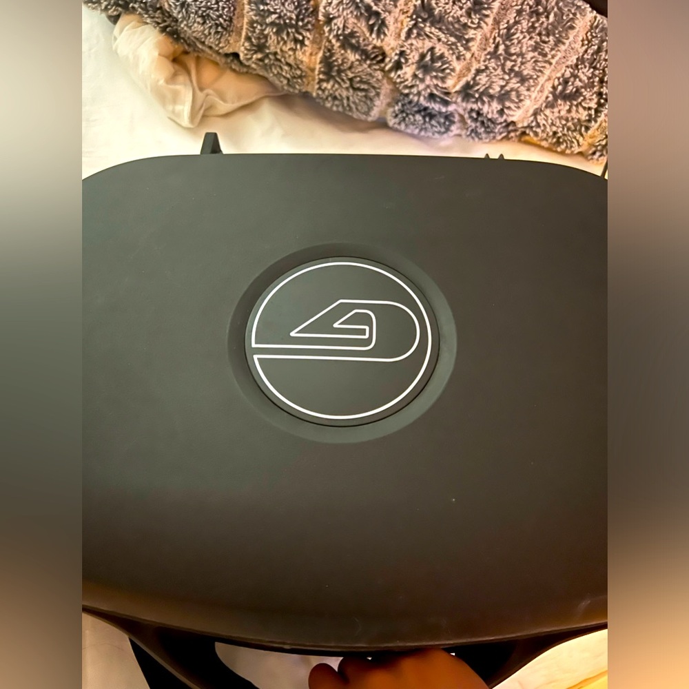 Portable gaming screen